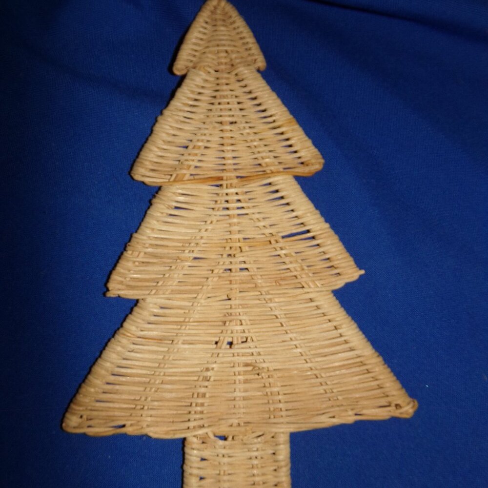 Vintage Wicker Rattan Woven Christmas Tree Decoration - Hot Pad